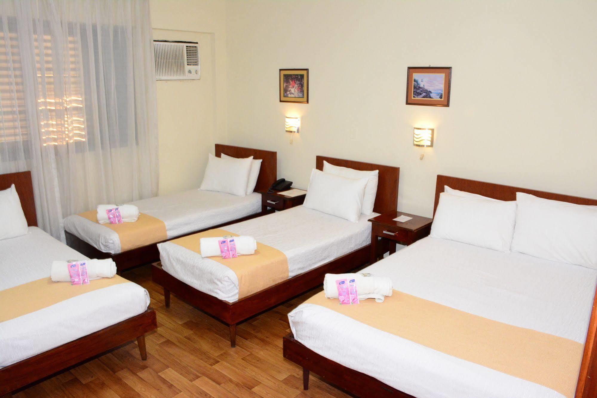 סנטה קרוז דה לה סיירה La Siesta Hotel מראה חיצוני תמונה